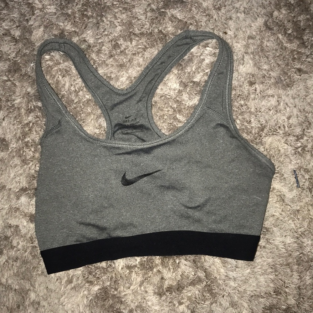 NIKE sports bra